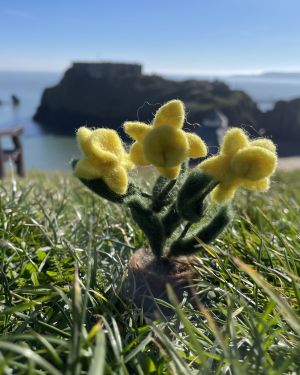 Daffodil Pot Felt