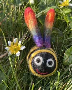Big Rainbow Bumblebee Felt