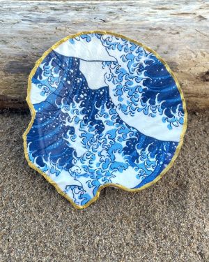 Waves Scallop Sea Shell