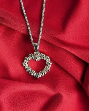Daisy Heart Necklace