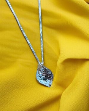 Textured Twist Necklace