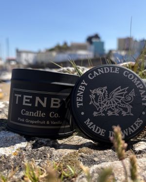 Pink Grapefruit And Vanilla Tin Candle